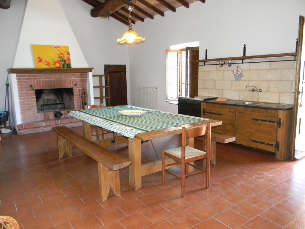 Agriturismo Podere La Selva Villa Serre Di Rapolano Exterior foto